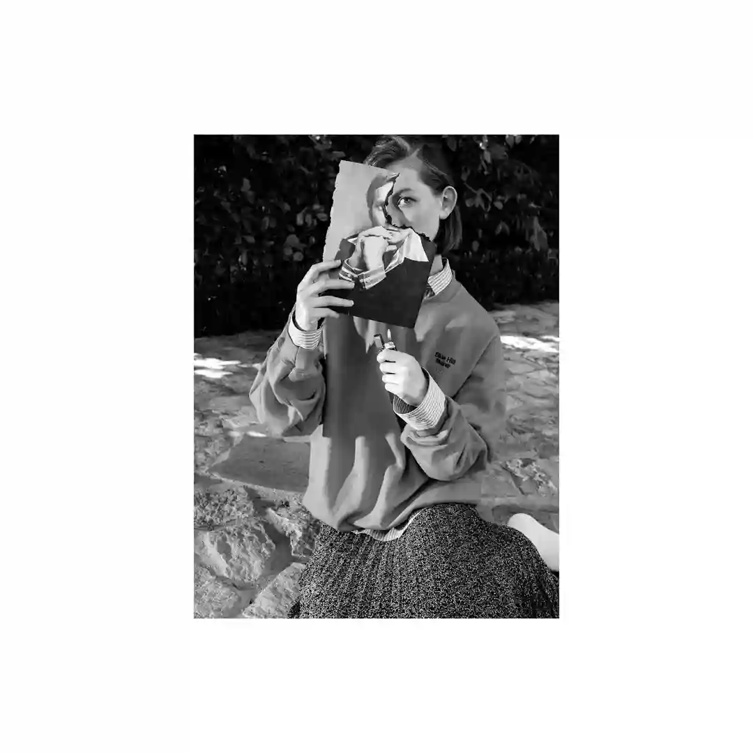 V cover