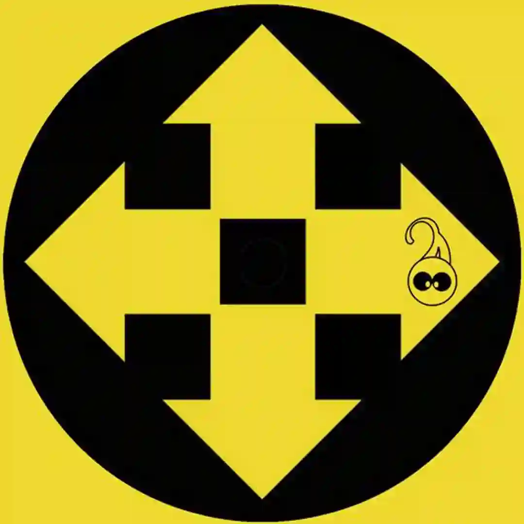 Traxxx08 cover