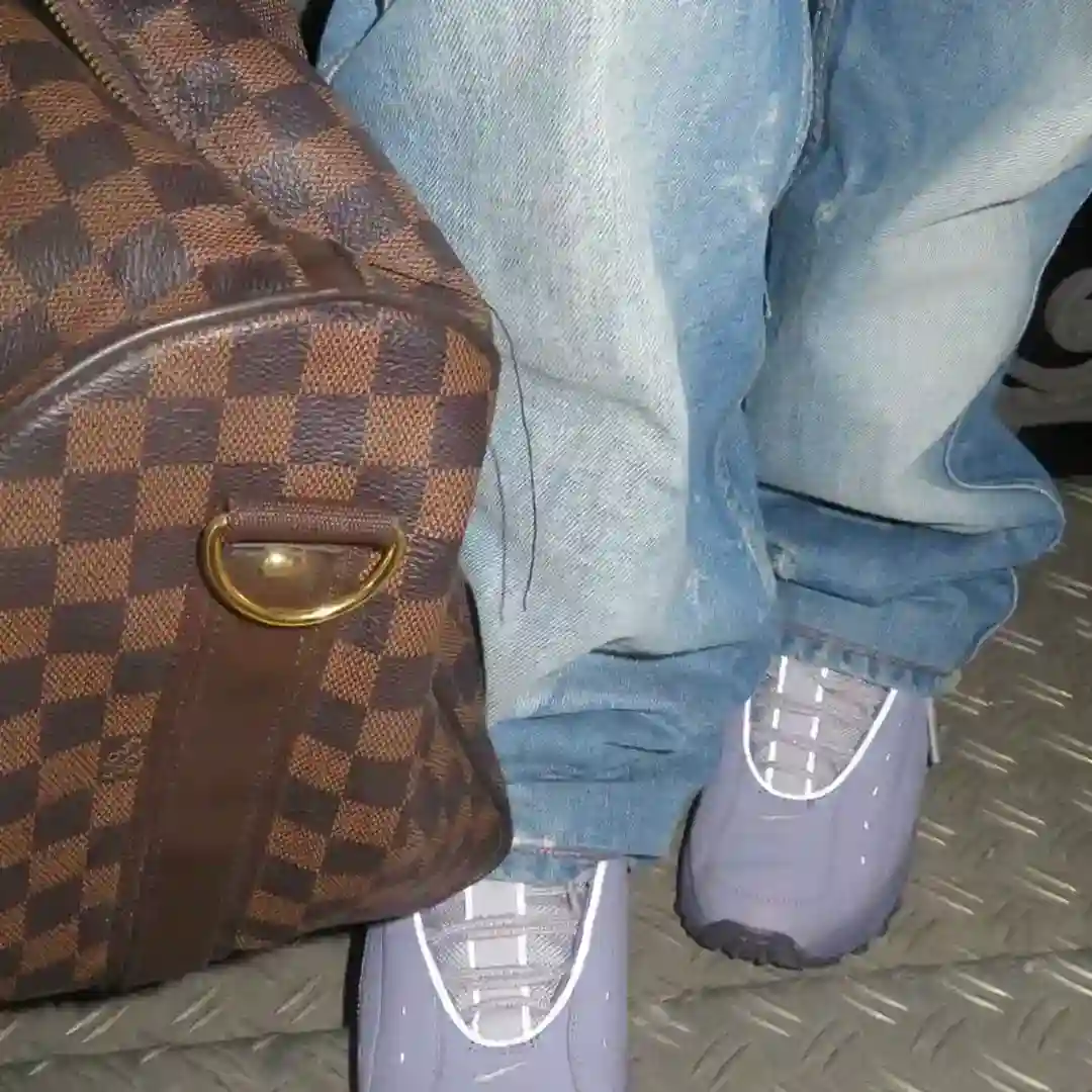 10 Baggys cover