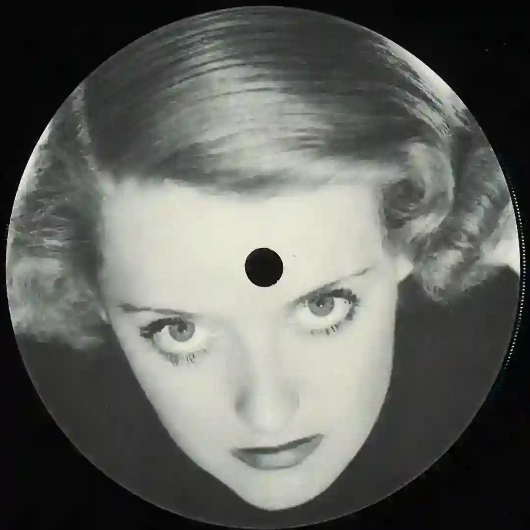 Bette cover