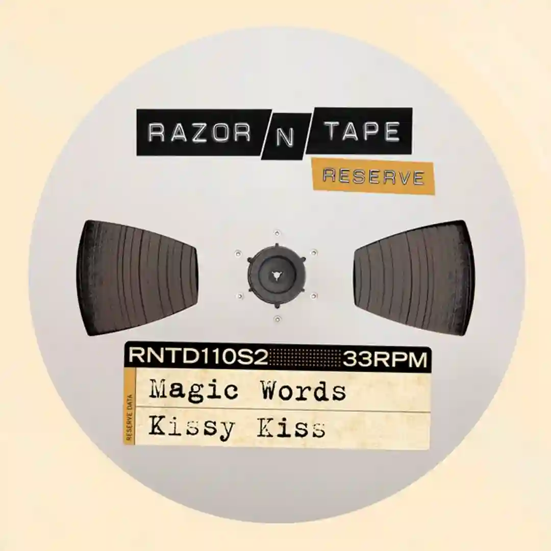 Kissy Kiss cover